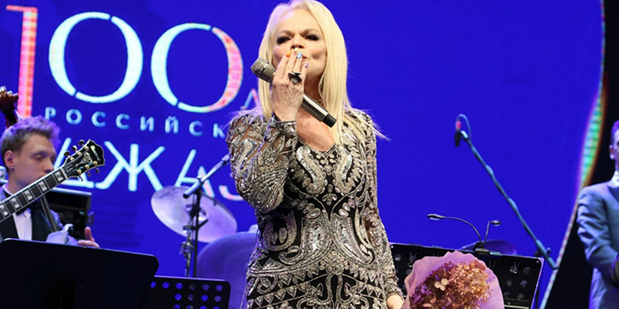 Саратовский бизнесмен потребовал выдворить Ларису Долину с берега ручья в Подмосковье